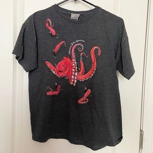 Monterey Bay Aquarium Red Octopus Charcoal Graphic T-Shirt